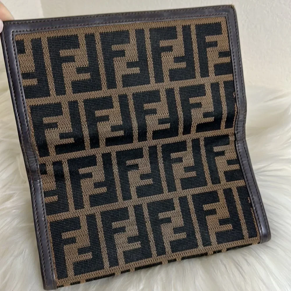💯Authentic Fendi Long Wallet 🍀